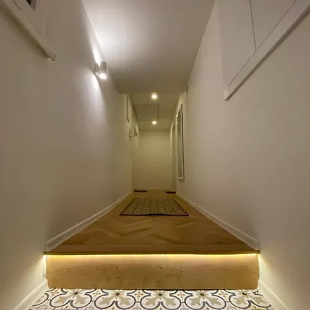 Apartment West